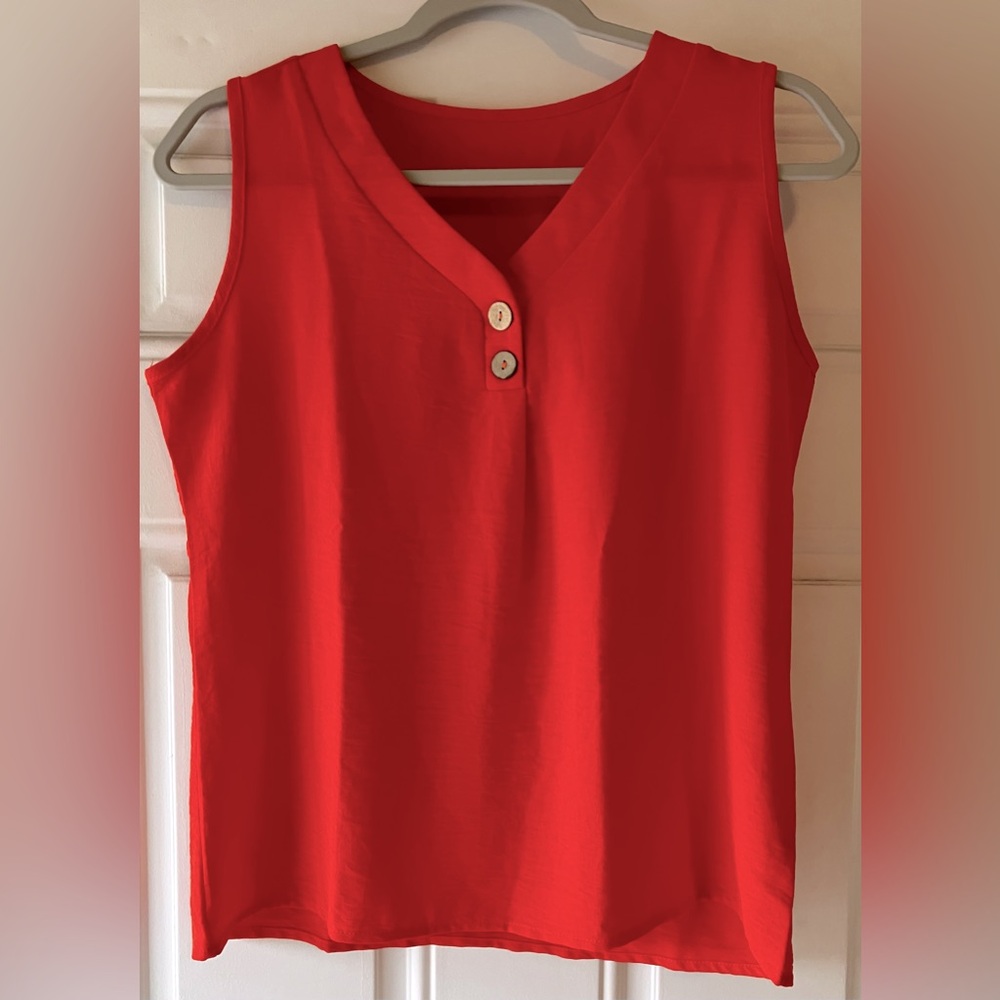 Sleeveless Coral V-Neck Tank Top with Wooden Buttons-Medium